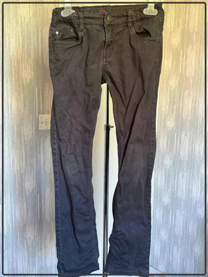 Pantalon taille 12ans marque Lisa rose avec élastique - photo numéro 2
