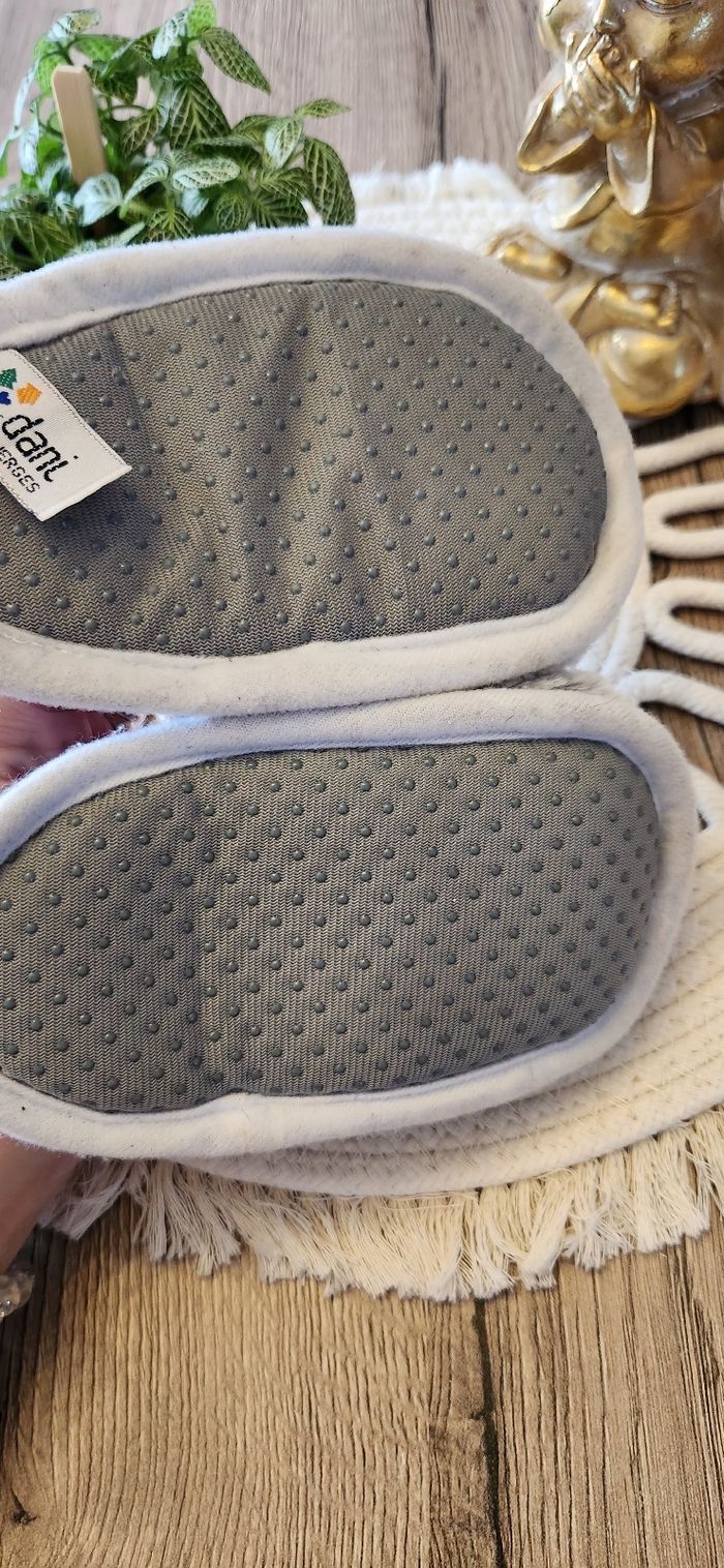 Chaussons Enfant Husky P.21/22 Neuf - photo numéro 7