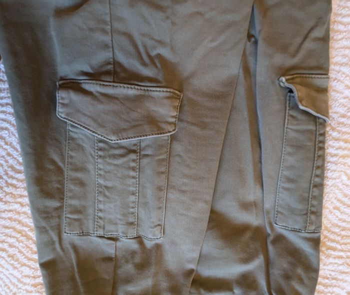 pantalon fille kaki Kiabi 16 ans - photo numéro 5