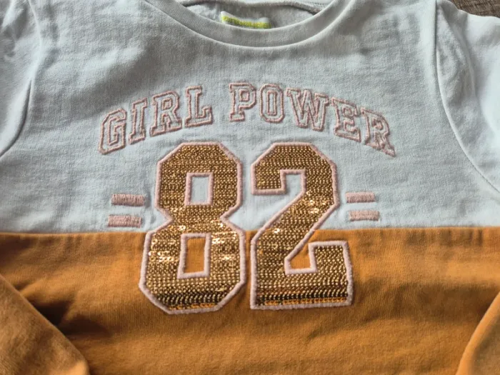 Pull Vertbaudet 6 ans en bon état - photo numéro 2