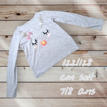 🦌 T-shirt manches longues H&M – 7/8 ans 🦌