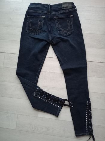Jean noir True religion Détail lacets/clous taille 36