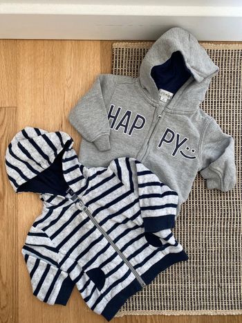 Lot 2 sweat bébé 6 mois