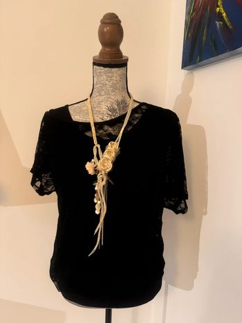 Haut noir léger n’1 _ Taille L