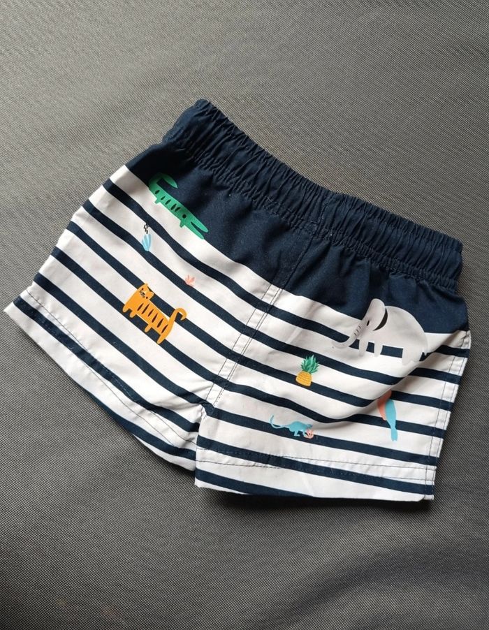 Short de bain neuf - photo numéro 8
