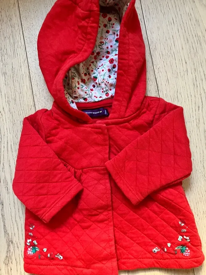 Gilet/veste rouge à capuche bébé fille 3 mois Sergent Major