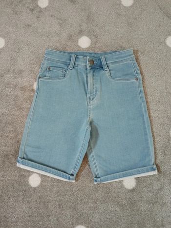 TAO. Bermuda en jean