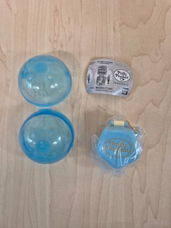 Gashapon charm Polly Pocket : 1992 Polly in the nursery