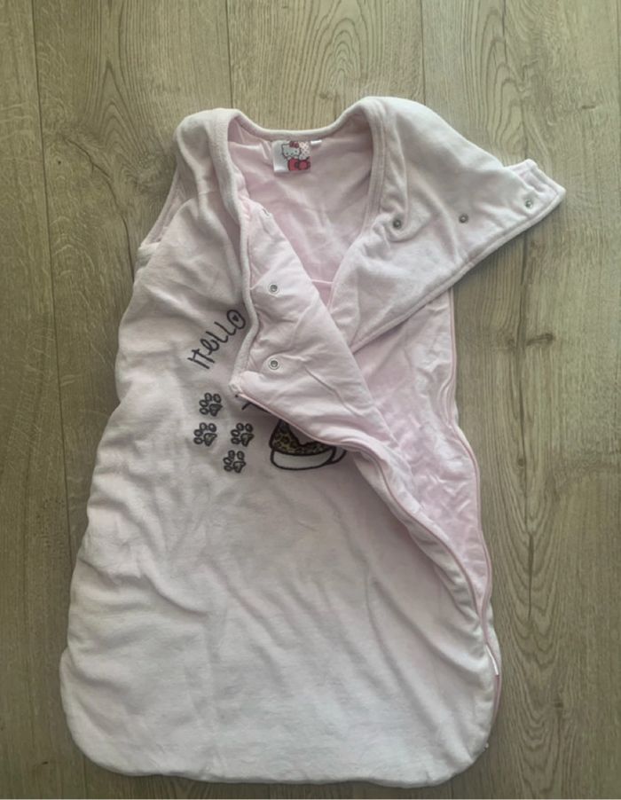 Turbulette gigoteuse Hello Kitty 0/6mois 👶 - photo numéro 3