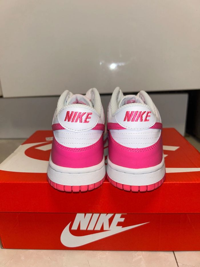 Nike Dunk low Fuchsia Laser - photo numéro 5