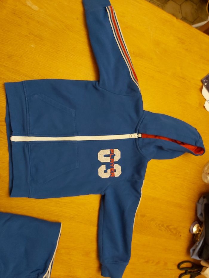 Ensemble Jogging 4 ans - photo numéro 2