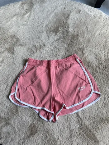 short court c&a