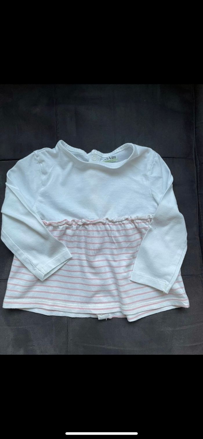 Haut kiabi taille 6 mois
