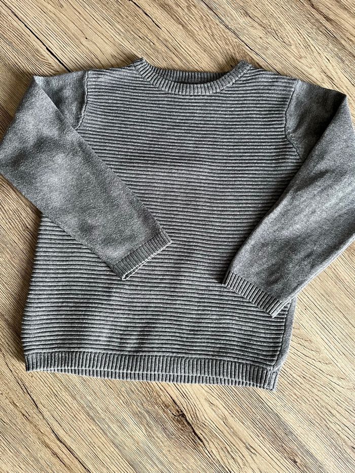 Pull gris