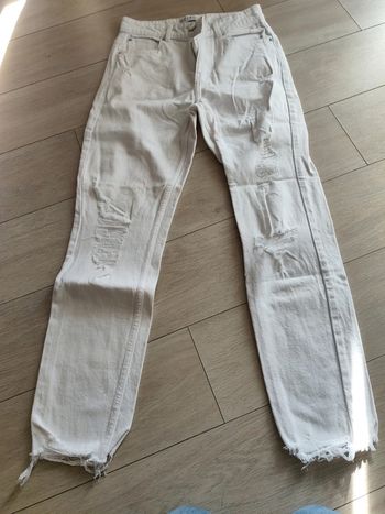 Jeans blanc déchiré