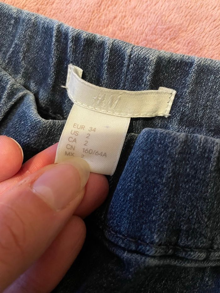 Jean H&M femme bleu foncé - taille 34 - coupe slim - taille élastique - photo numéro 9