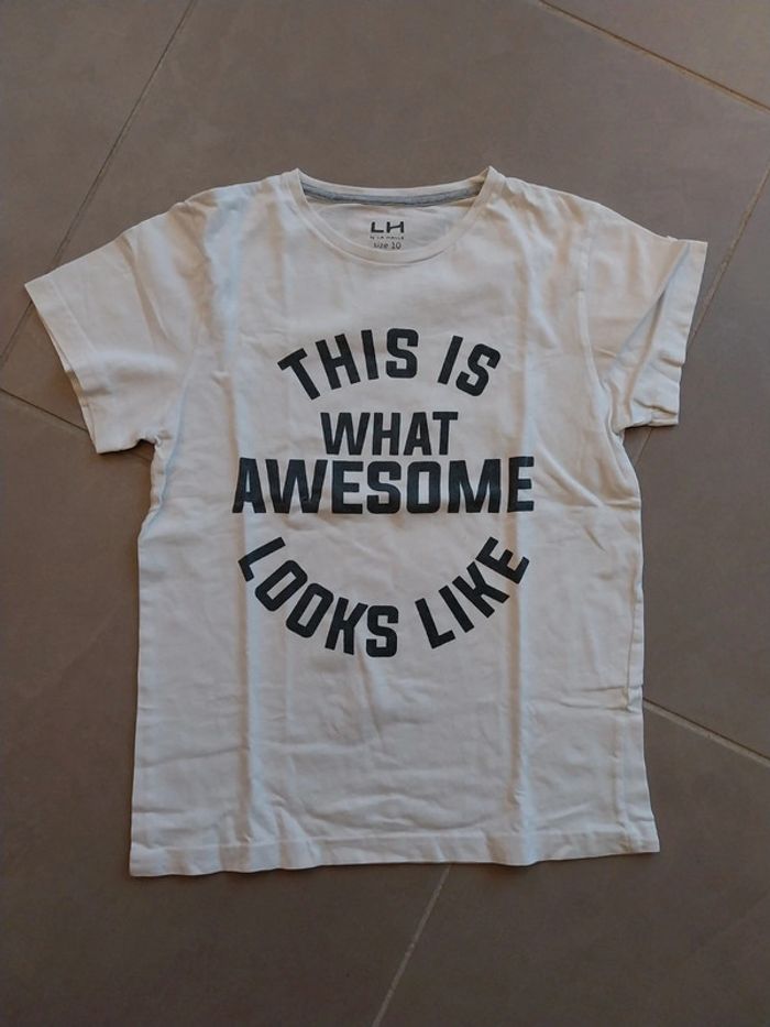 Tee shirt avec écriture T10A