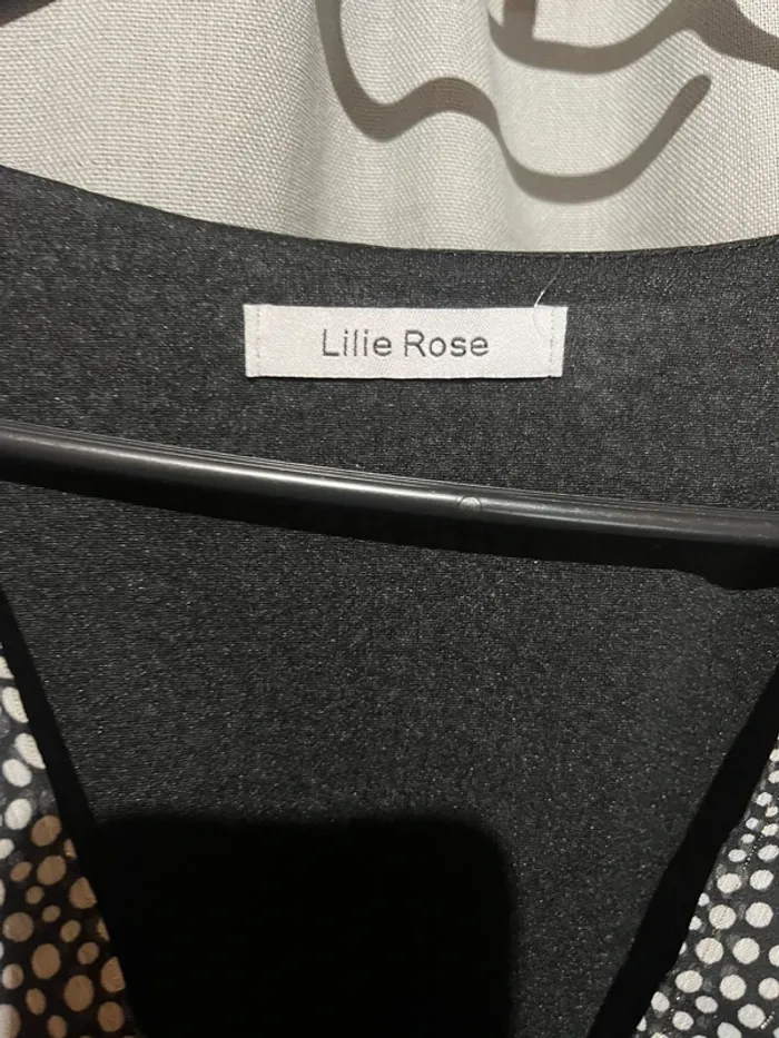 Robe lilie rose noir à pois - photo numéro 2