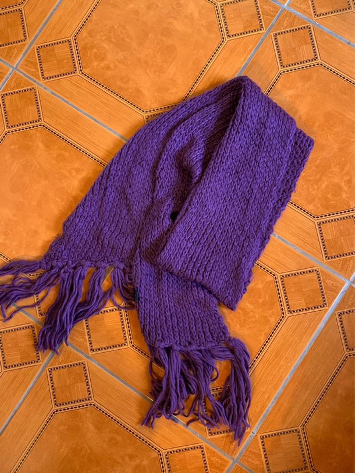 Écharpe violette