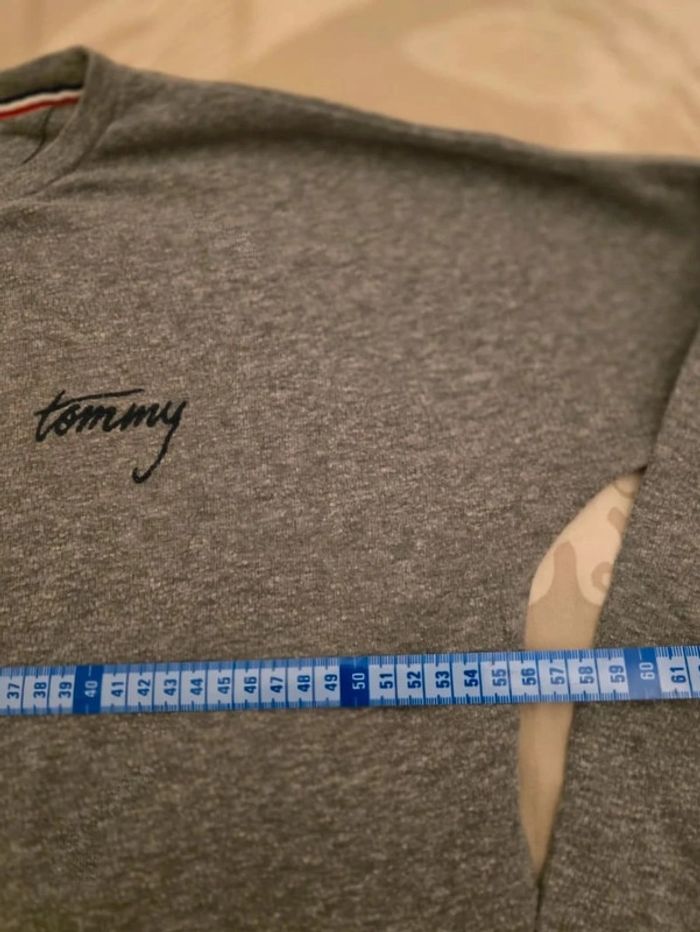 🌟 Pull large col V gris Tommy hilfiger homme - Taille  S 🌟 - photo numéro 4