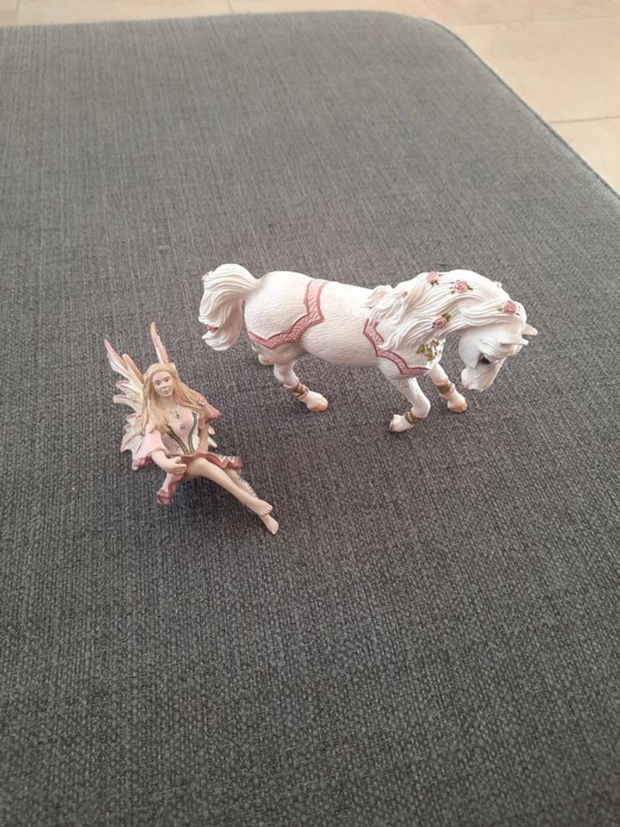 Figurine cheval et fée - photo numéro 5