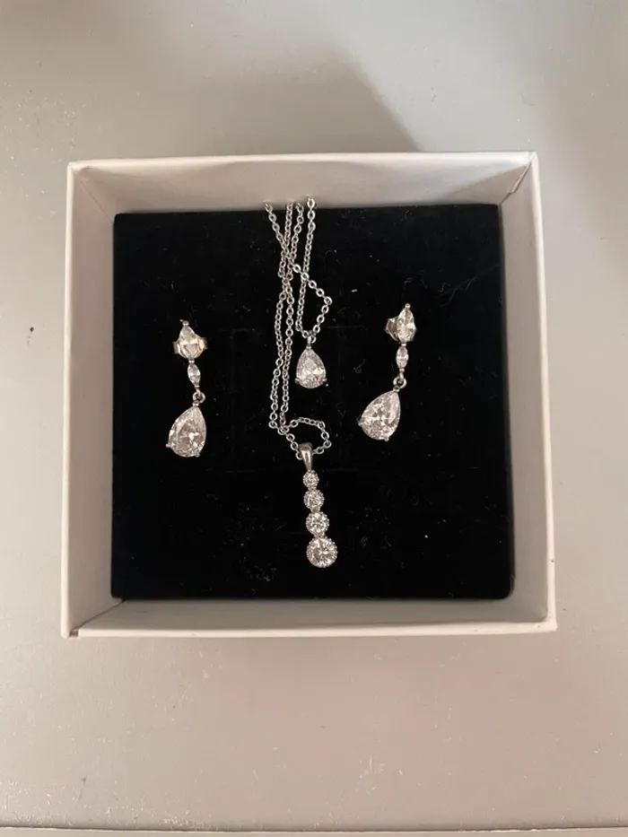 Parure bijoux