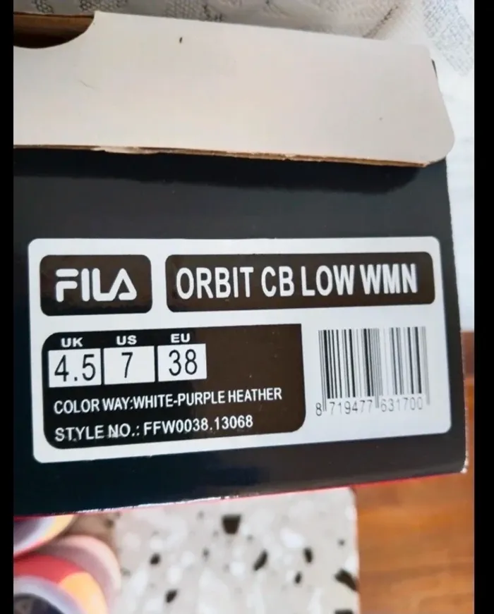🚨à saisir 🚨 baskets jamais portées de marque Fila en cuir femme pointure 38 - photo numéro 11