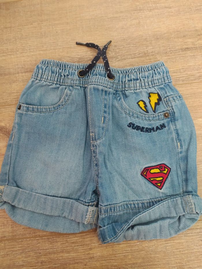 Short 2 ans
