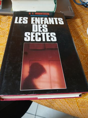 Les enfants des sectes
