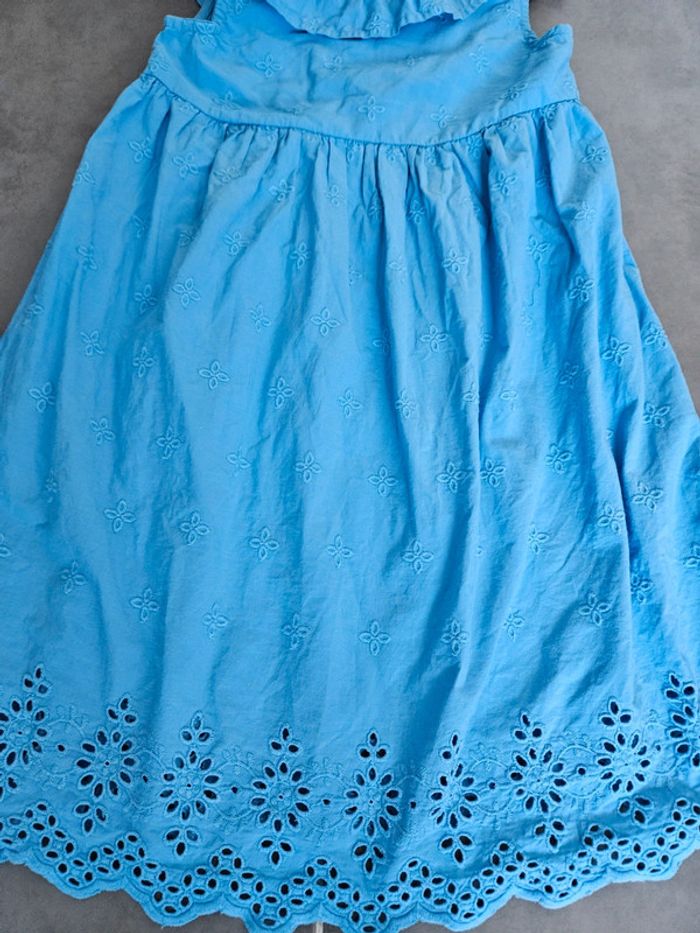 Robe Primark, taille 6-7 ans(122cm), portée 2-3 fois, Vraiment Comme Neuve - photo numéro 6