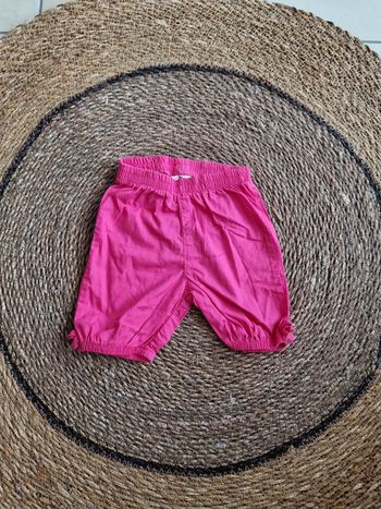 Joli pantacourt rose fushia fille 3 mois