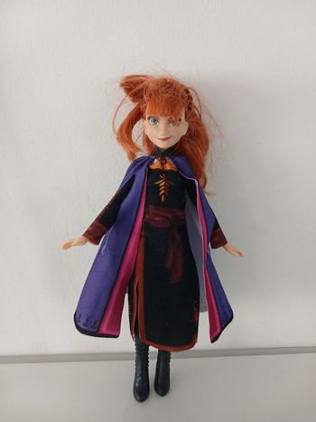 Poupée Anna (La Reine des Neiges 2) - Tenue de Voyage - Officielle Disney