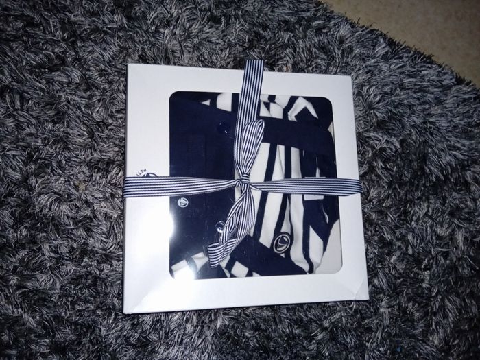 Ensemble petit bateau - photo numéro 2