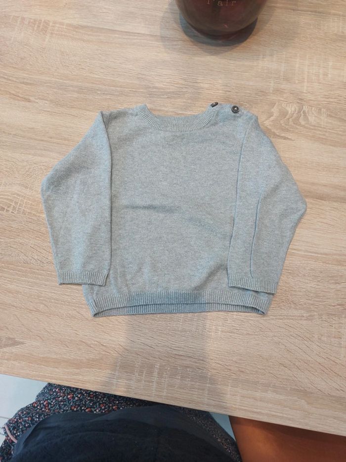 Pull gris - photo numéro 2