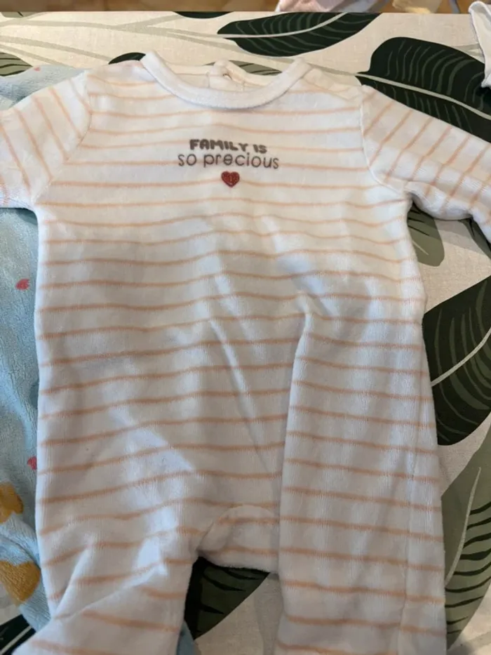 Lot pyjama - photo numéro 8