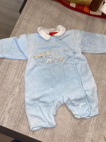 Pyjama bleu Tissaia avec éléphant et poussette