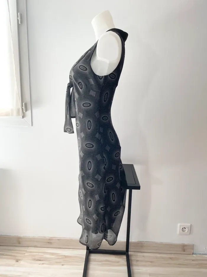 Robe Caroll neuve - photo numéro 4
