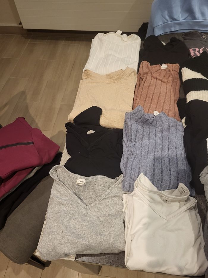 Gros lot vêtements fille 12 ans - photo numéro 2