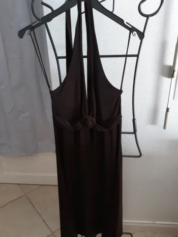 Robe dos nu