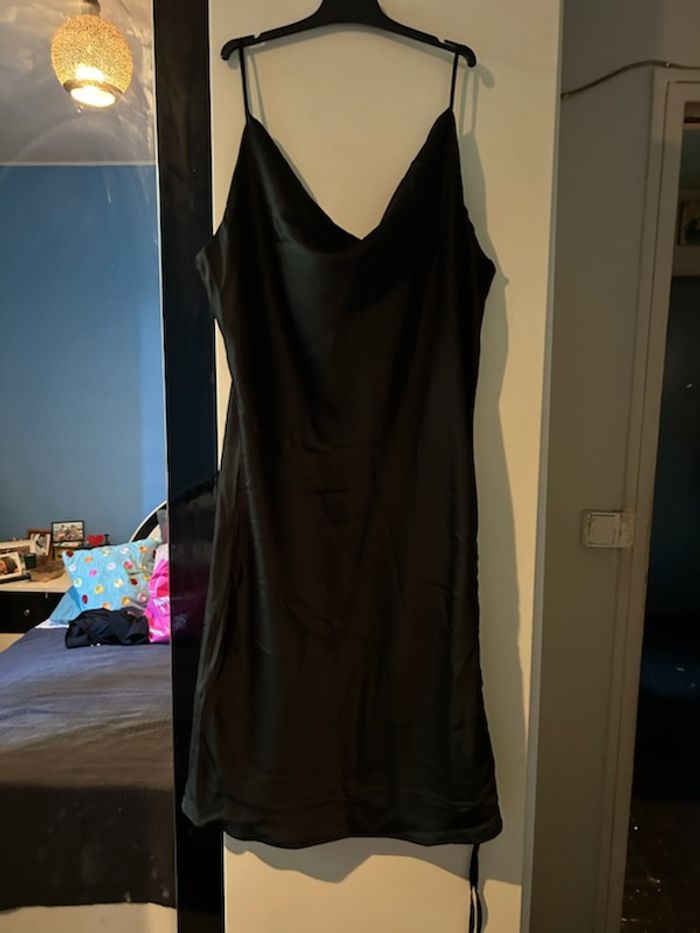 Robe femme - photo numéro 2