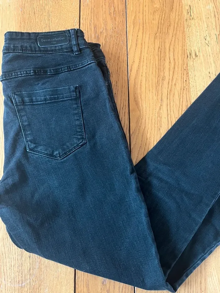 Pantalon noir - photo numéro 2