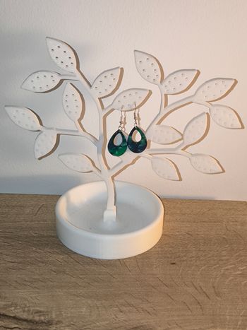 Boucles d’oreilles pendantes marbrées – style goutte multicolore