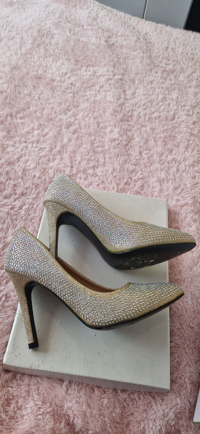 Chaussures à talons brillante 38 - photo numéro 6