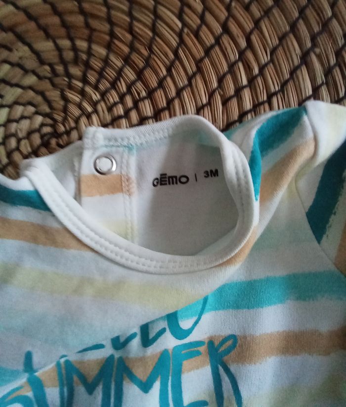 Babygro été mixte avec rayures et impression Kiabi taille 3 mois - photo numéro 3