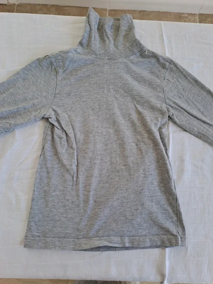 Sous pull taille 8 ans