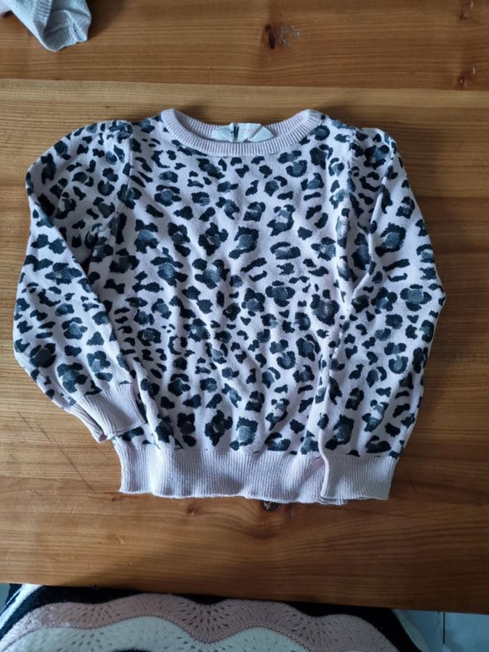 Pull motif panthère rose