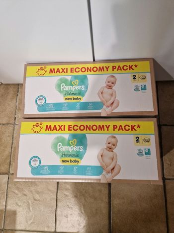 208 couches Pampers Harmonie taille 2