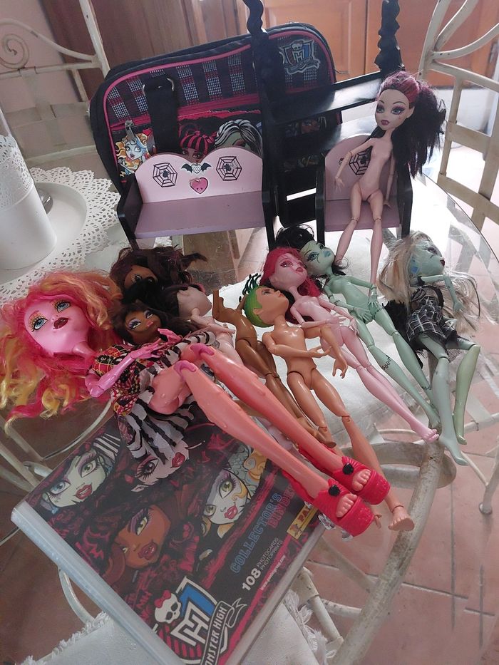 Poupées monster high