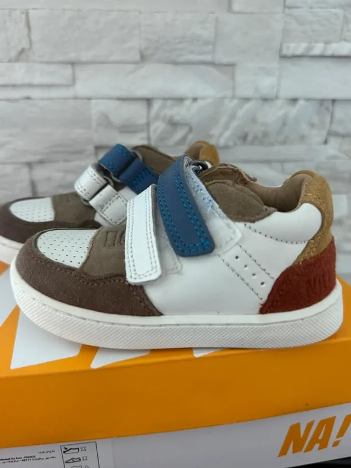 Chaussures neuves bébé - photo numéro 2
