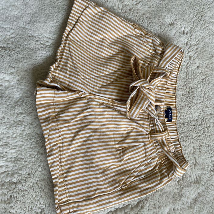 🌸 Lot de 4 shorts fille – Taille 5 ans – Kiabi 🌸 - photo numéro 3